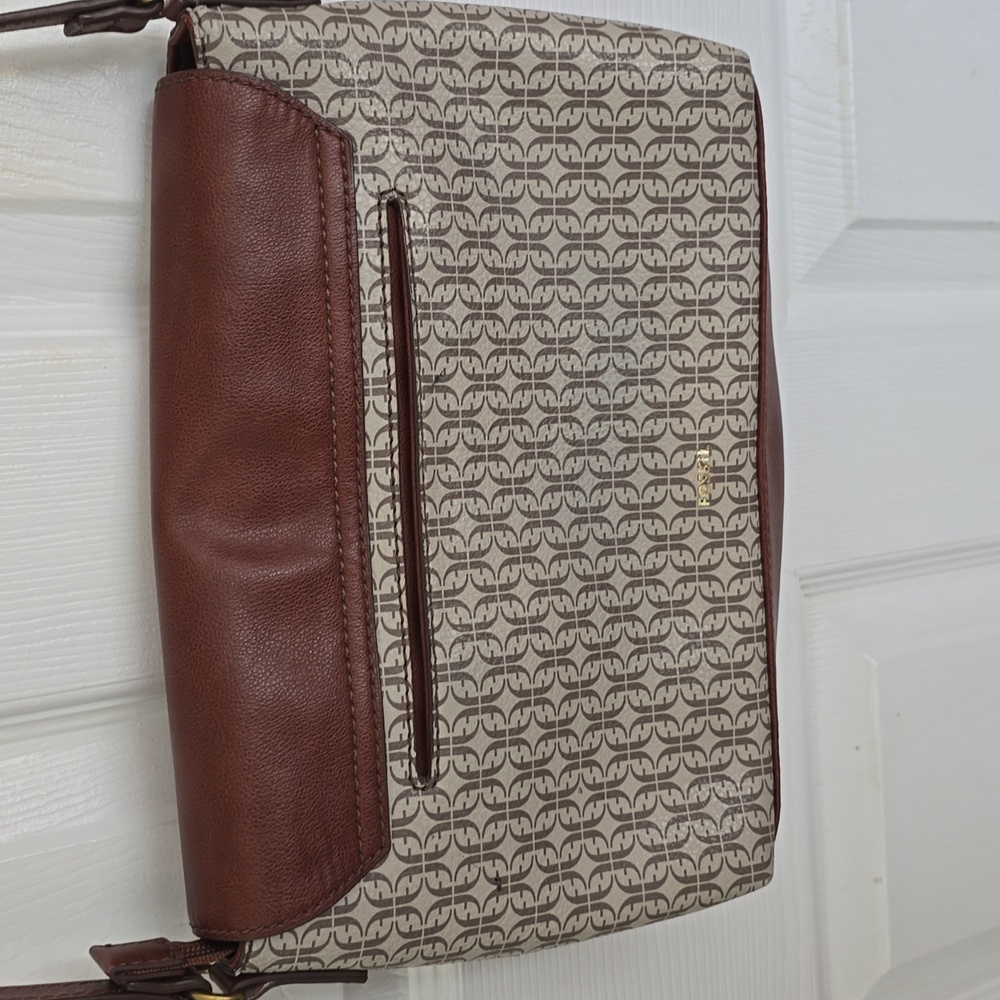Fossil Gabriella Flap Crossbody Bag Brown Adjustable Strap - Picture 6 of 17